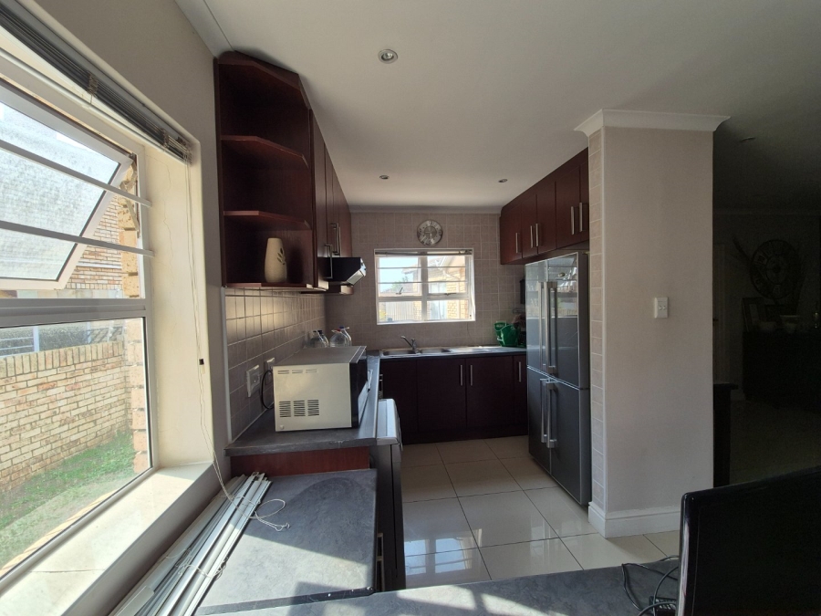 4 Bedroom Property for Sale in Bluewater Bay Eastern Cape